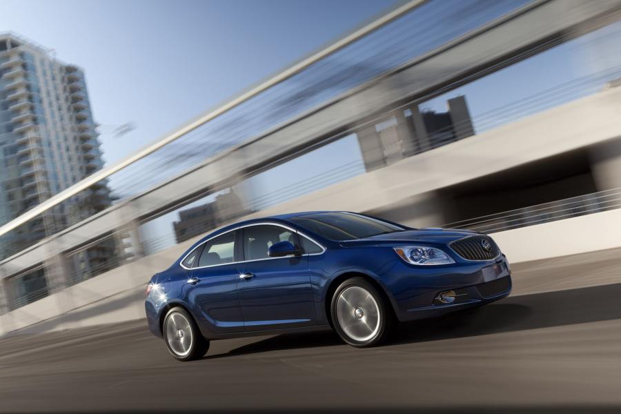  Buick Verano Turbo 2013 года  (фото 128 из 128)
